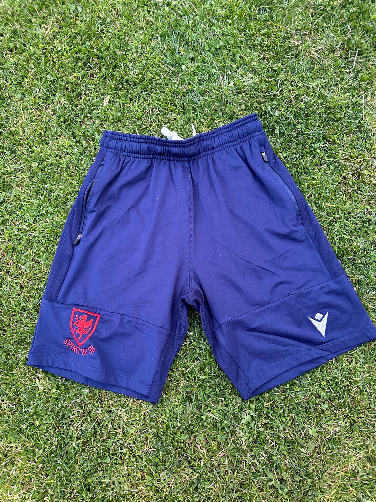 Image of SO58  ‘Travel & Sports’ Shorts  in Navy 