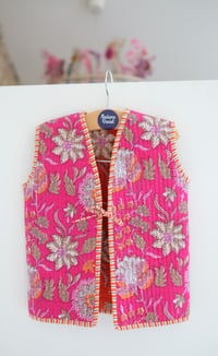 Image 3 of Gilet réversible  matelassé enfant Jaipur orange & Fushia