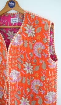 Image 8 of Gilet réversible matelassé femme Jaipur orange & fushia