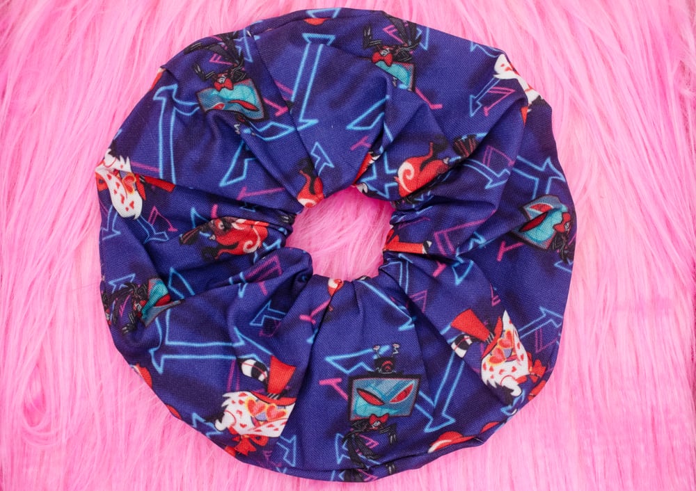 Vees Scrunchie