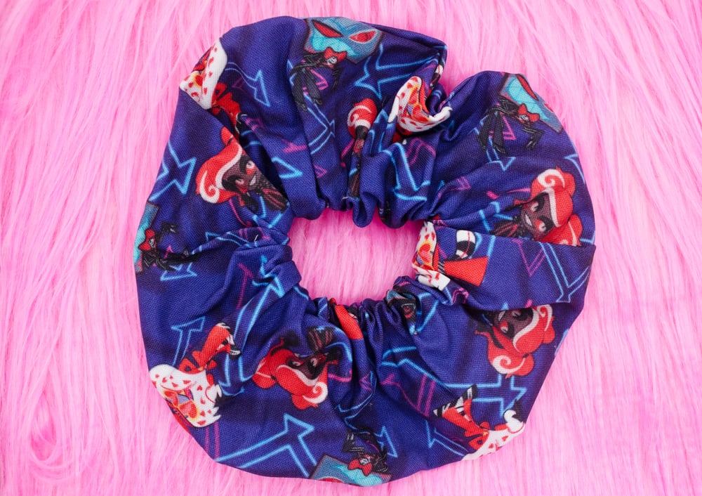 Vees Scrunchie