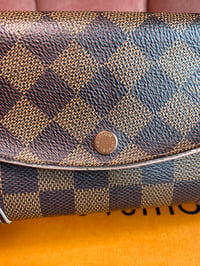 Image 3 of Louis Vuitton Damier Ebene Portefeuille Caissa Rose Ballerine Wallet