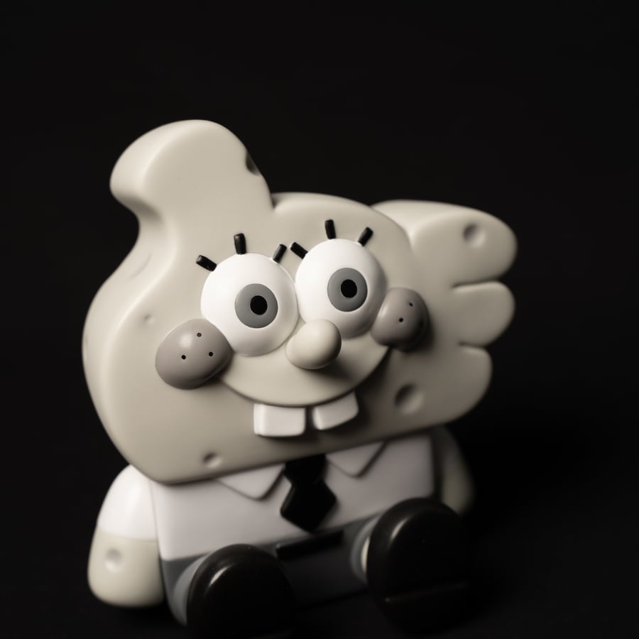 Image of SPONGEBOB ELFIE IN BLACK SPECIAL EDITION