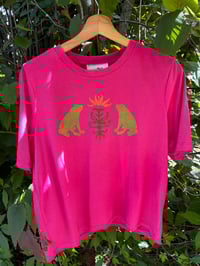 Meet Me By The Lake T-Shirt in Magenta L