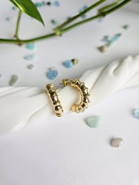 Image 2 of Lined C-Shaped Hoops