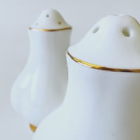 Image 4 of Gold Painted Garlic Drop Shakers