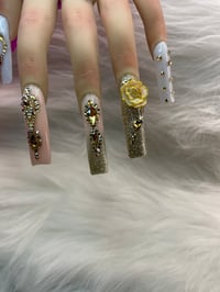 Image 2 of WHITE GOLD BLING ROSE SET 