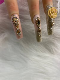 Image 7 of WHITE GOLD BLING ROSE SET 