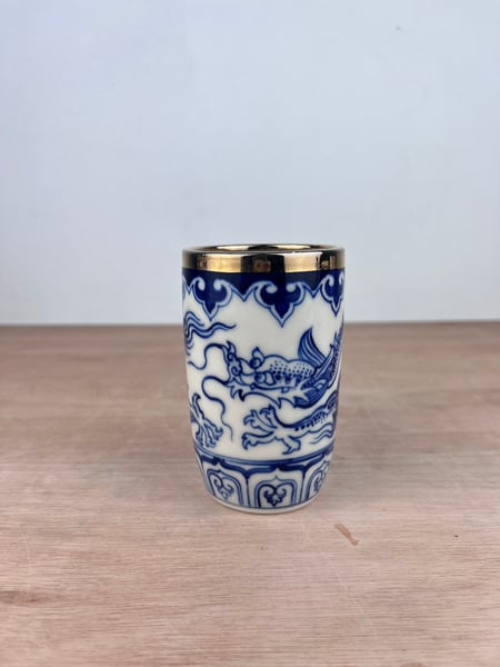 Image of Peanuts Dragon Vase