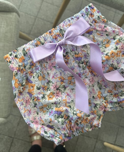 Image of Ready to Post Cream Floral Bloomers (6-12 months) 