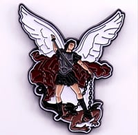 Image 1 of Pin San Miguel Arcángel 