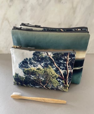 Image of Seascape, LARGE travel bag, make-up, toiletries zipper pouch