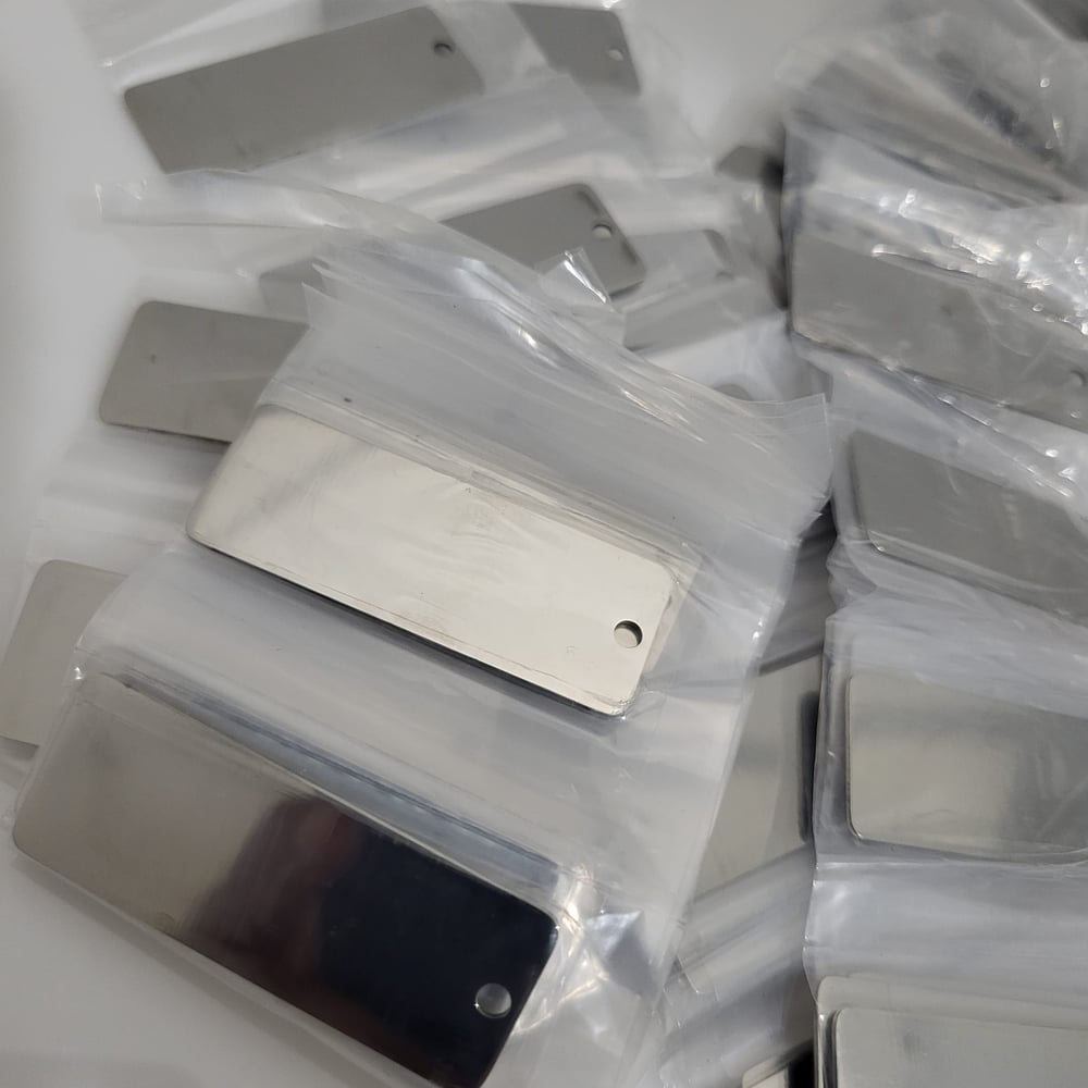 Image of Laser Engravable Industrial Part Identification Rectangular Stainless Steel Asset Tags. (600 Pack)