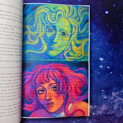 Image of Vellum Page Overlay "Who are you?" by @dextrose.png bookish art Petra Palerno alien romance