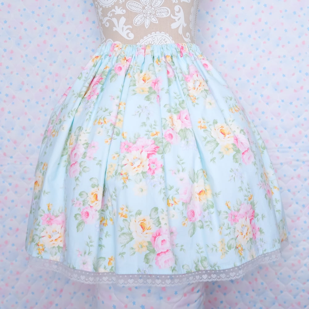 Lolita Skirt: Lovely Floral