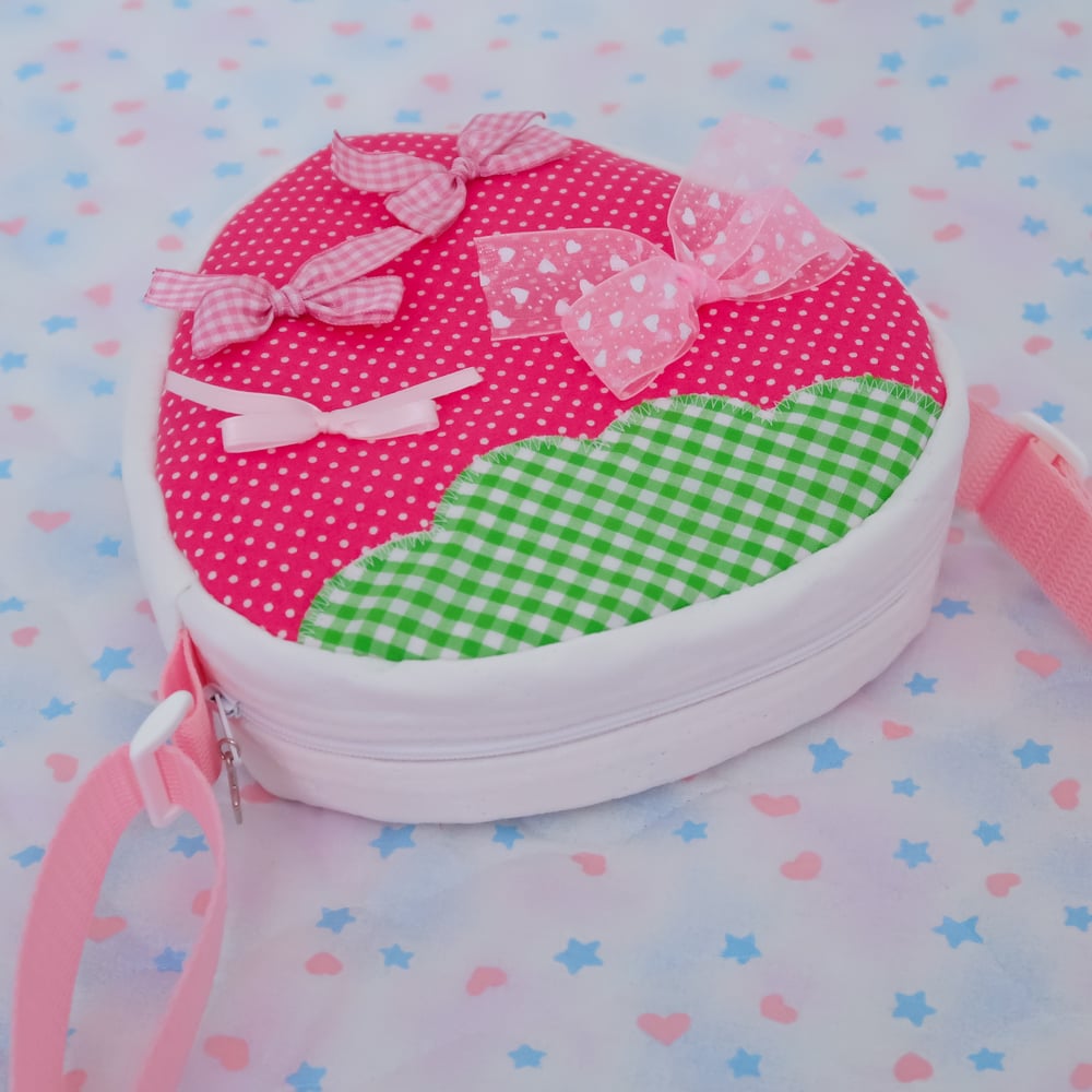 Strawberry Ribbon Bag: 03