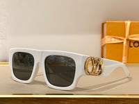 Image 4 of LV Side Logo Glasses