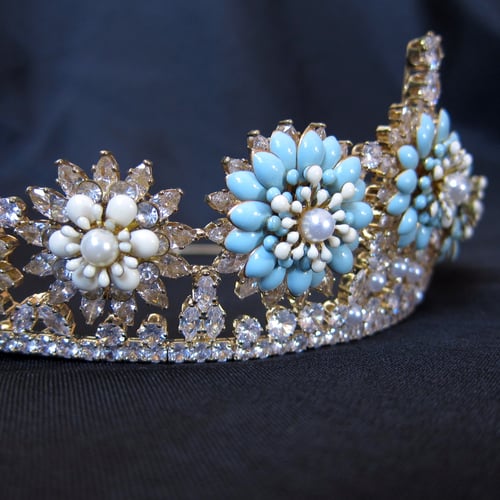 Image of Waltz of the Blooms tiara
