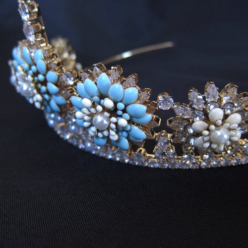 Image of Waltz of the Blooms tiara