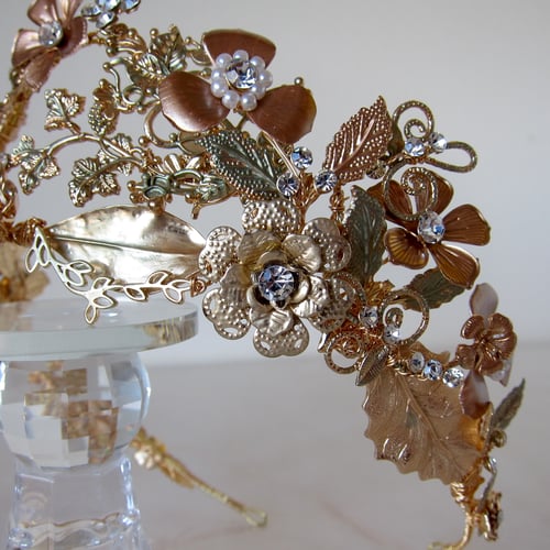 Image of Gilded Petals tiara