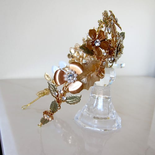 Image of Gilded Petals tiara