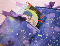 Image 5 of ALIEN CAT BOOK SLEEVES