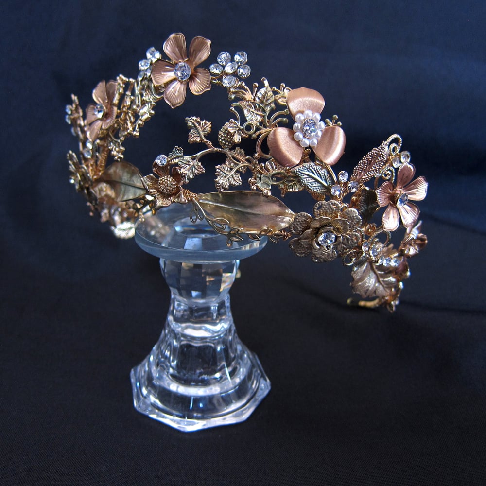 Image of Gilded Petals tiara