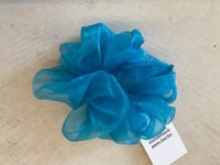 Organza Blue Scrunchie – Handmade in Berlin