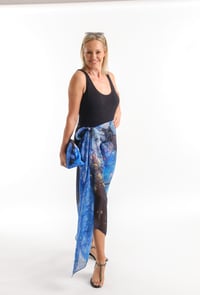 Image 3 of SERENE NIGHT SILK SARONG