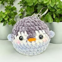 Image 1 of Penguin Keyring