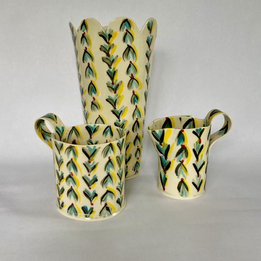 Image of Vase mug and small jug and  coffee cups