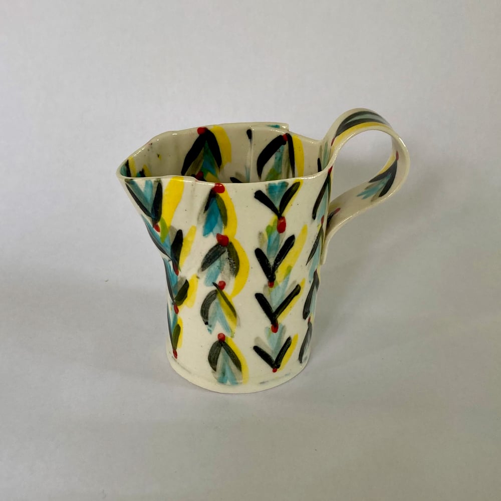 Image of Vase mug and small jug and  coffee cups