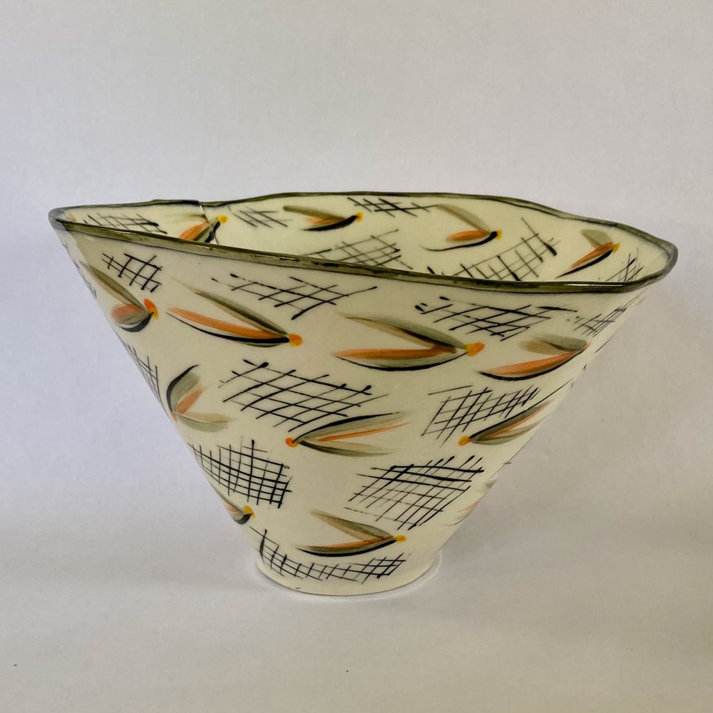Image of Large bowl swimming pattern