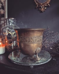 Image 4 of Brass flower cauldron 