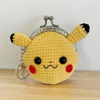 Pikachu Purse (Round Frame)