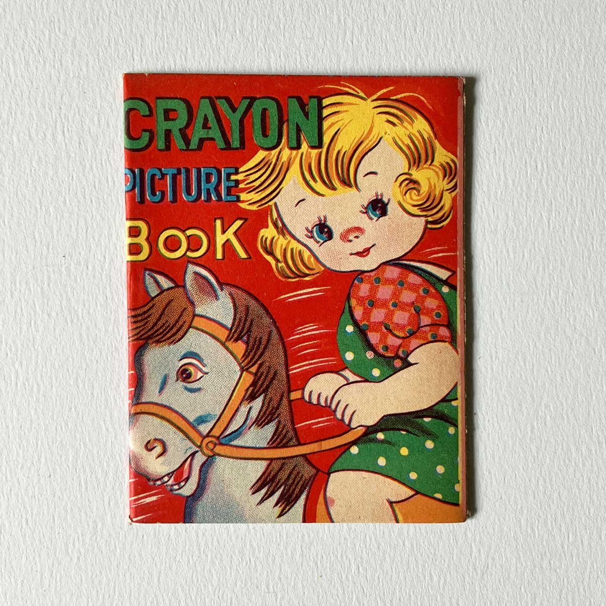 Image of Mini cahier de coloriage rouge années 50/60