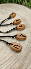 Collier Rune Futhark Chêne