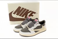 Air Jordan 1 Low Reverse Mocha Travis Scott