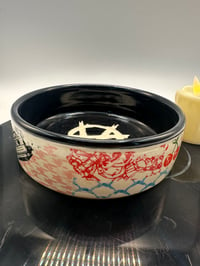 Image 2 of Land / Dog Bowl