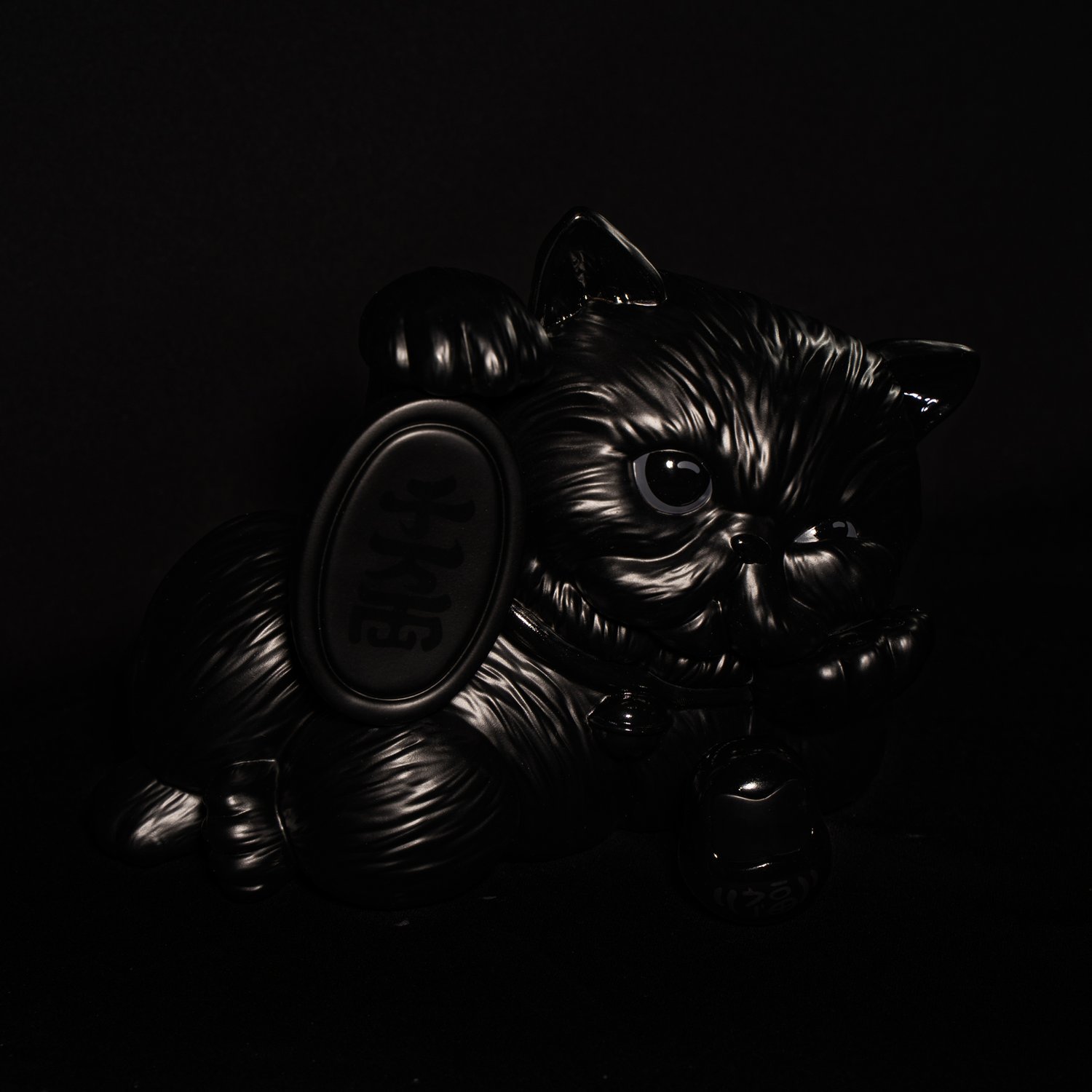 Image of GLOOMIE CAT IN BLACK EDITION BY LEONLOLLIPOP