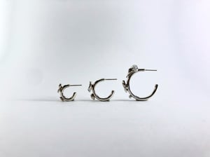 earrings L
