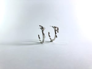 earrings L