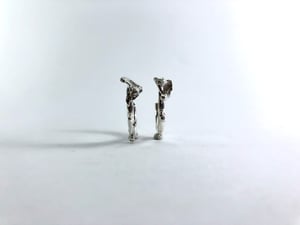 earrings L