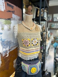 Image 1 of TOP CON TIRANTES DE PUNTILLA DE ALGODON 