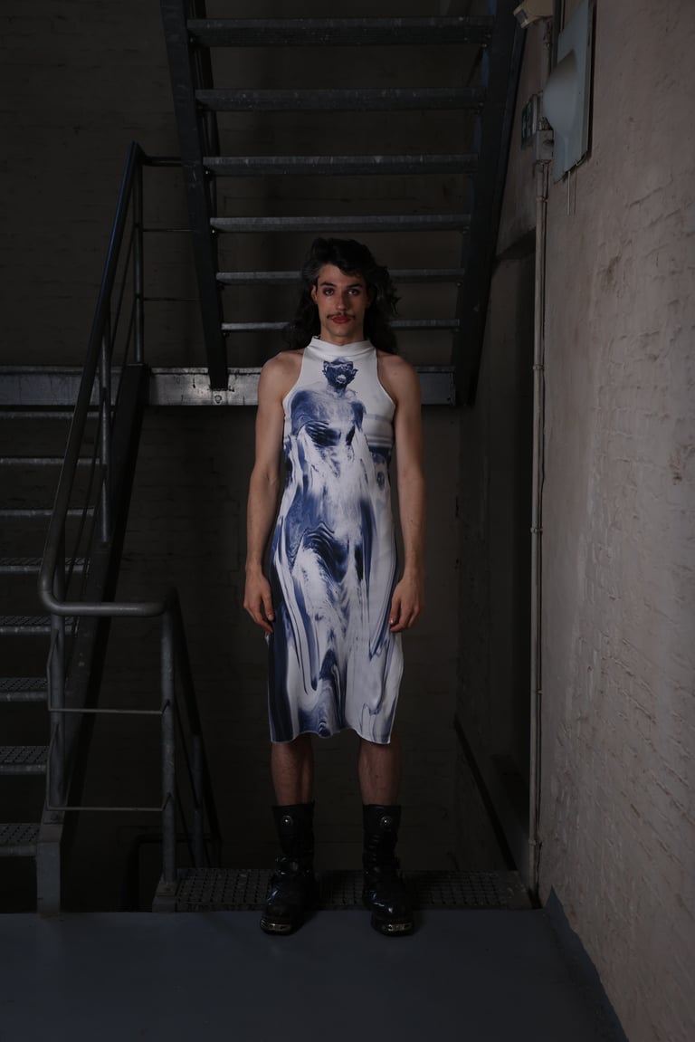 DRACULA DRESS Image 2