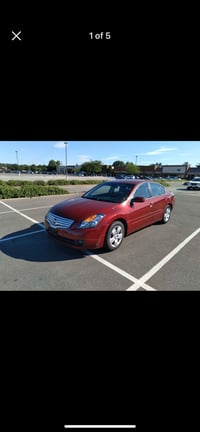  Nissan Maxima