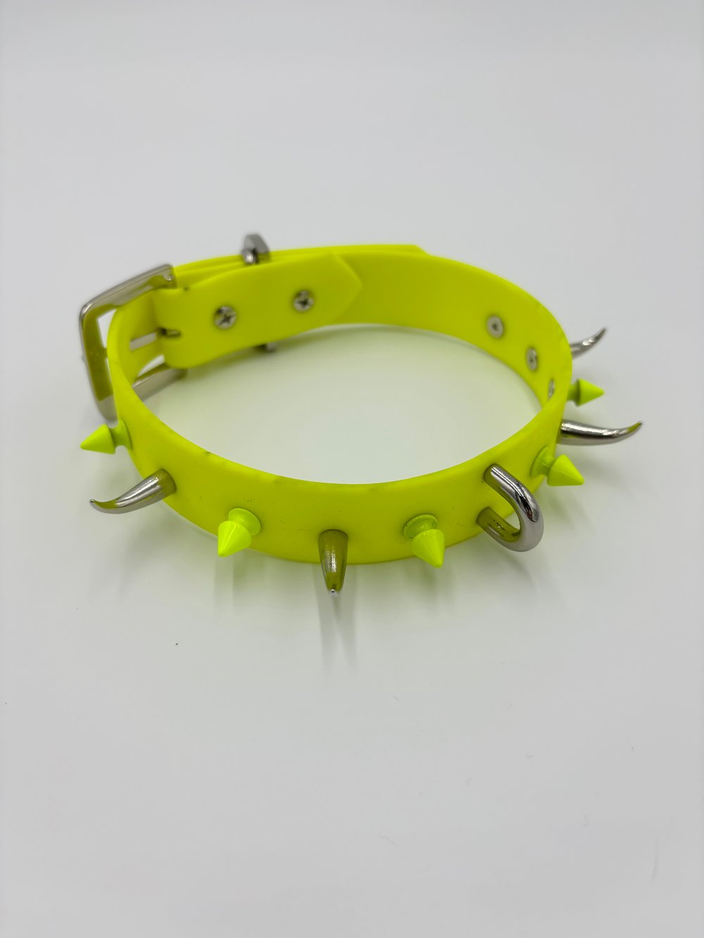 Image of DISCOUNTED Neon Yellow Spiked Collar (Stained)