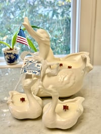 Image 4 of Limoncello 540 Baccarat Hull Pottery Mother Swan and Babies Wooden Wick Soy Candle Set