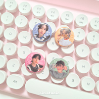 Image 2 of skz maknae line pin badges