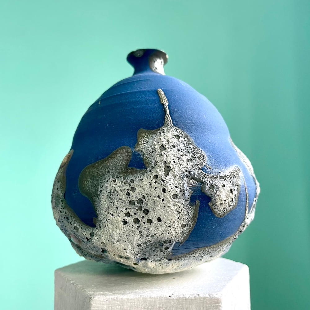 Image of Blue moon vase 